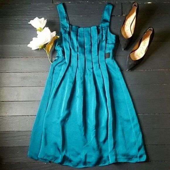 The Limited Silky Formal Dress - Picture 1 of 8